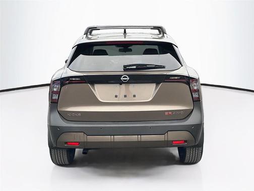 Canyon Bronze Metallic 2026 Nissan Kicks SR