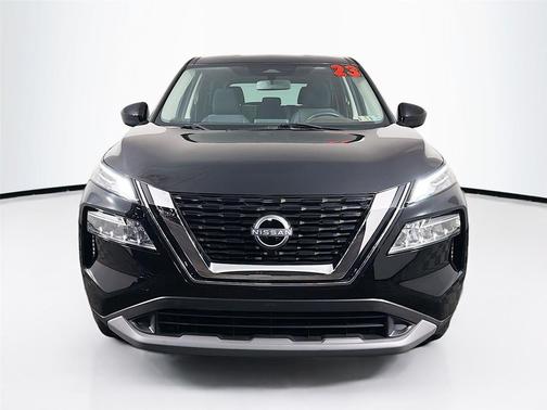 Super Black 2023 Nissan Rogue SV