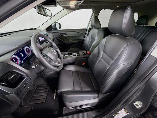 Gun Metallic 2025 Nissan Rogue SL