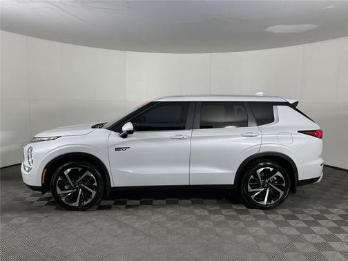 White Diamond 2025 Mitsubishi Outlander PHEV SE S-AWC