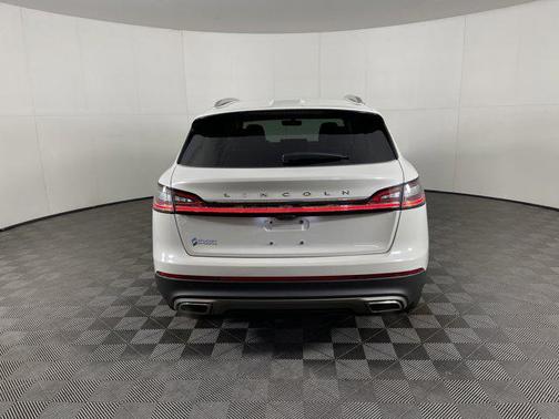 2021 Lincoln Nautilus Standard