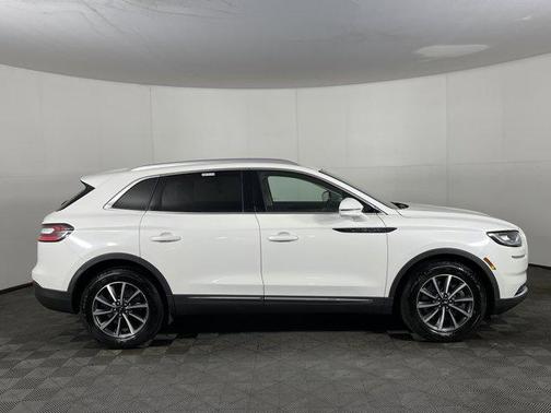 2021 Lincoln Nautilus Standard