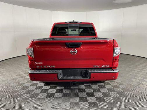 2024 Nissan Titan SV