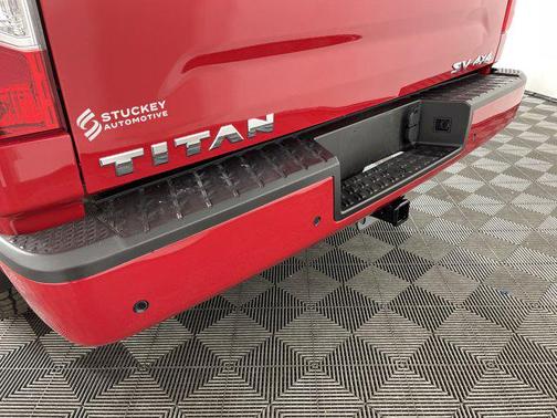 2024 Nissan Titan SV