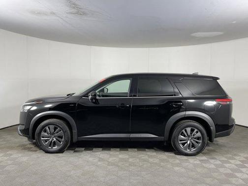 2024 Nissan Pathfinder S 4WD