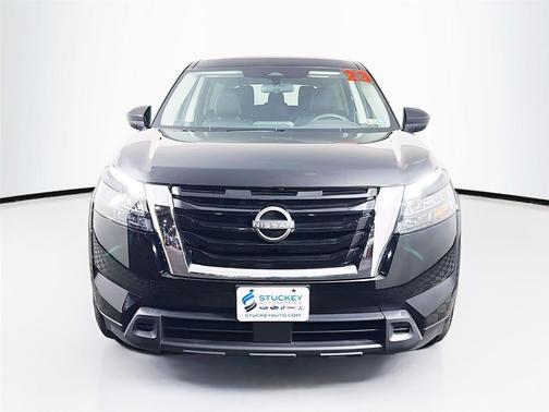 Super Black 2023 Nissan Pathfinder S 4WD