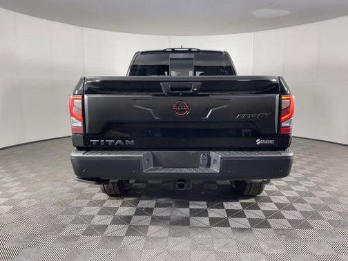 2024 Nissan Titan PRO-4X