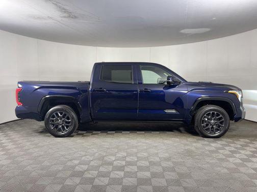 2024 Toyota Tundra Hybrid Platinum
