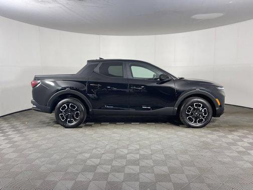 2023 Hyundai SANTA CRUZ SE