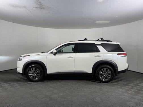 2022 Nissan Pathfinder SV 4WD