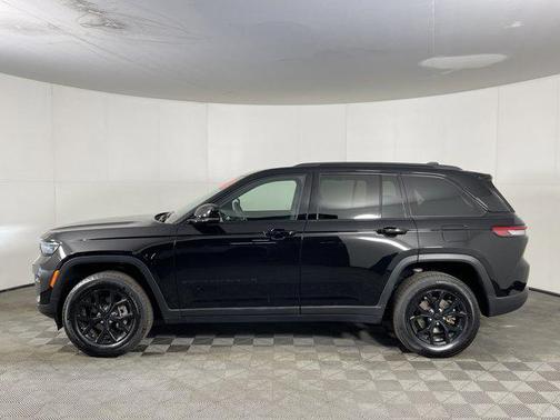 2024 Jeep Grand Cherokee Altitude