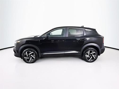Super Black 2025 Nissan Kicks SV
