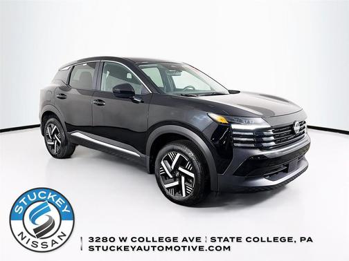 Super Black 2025 Nissan Kicks SV