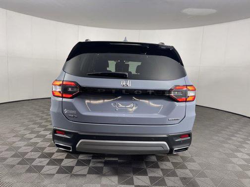 2024 Honda Pilot Touring 8-Passenger