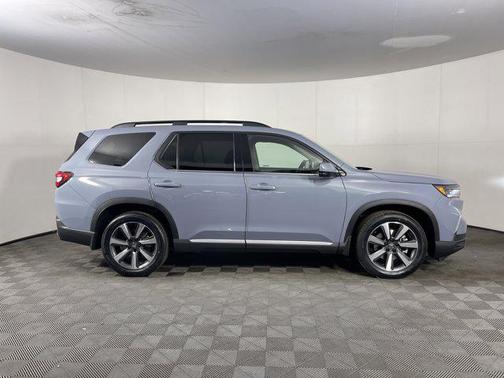2024 Honda Pilot Touring 8-Passenger