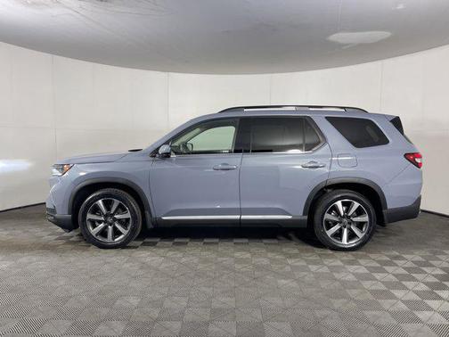 2024 Honda Pilot Touring 8-Passenger