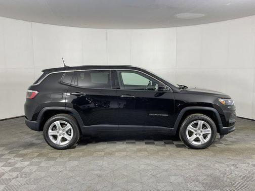 2023 Jeep Compass Sport