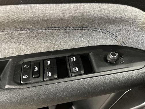 2023 Jeep Compass Sport
