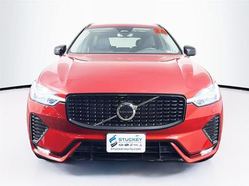 Fusion Red Metallic 2024 Volvo XC60 B5 Plus Dark Theme