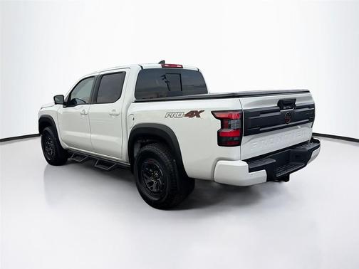 Glacier White 2026 Nissan Frontier PRO-4X