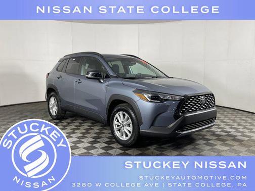 2025 Toyota Corolla Cross LE