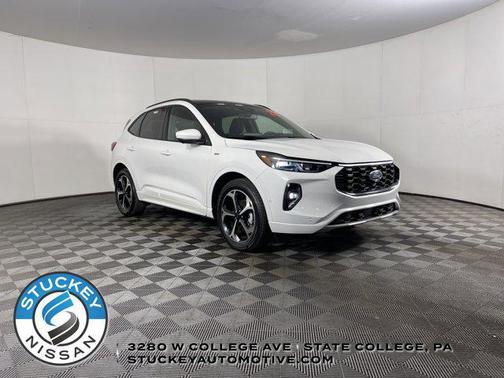 2023 Ford Escape ST-Line Elite