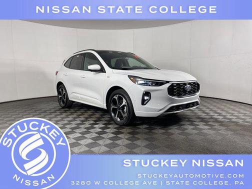 2023 Ford Escape ST-Line Elite