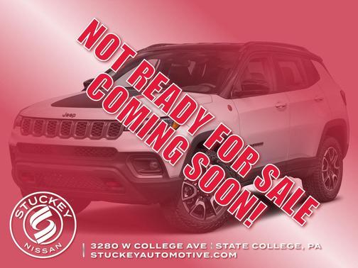 Bright White Clearcoat 2024 Jeep Compass Trailhawk