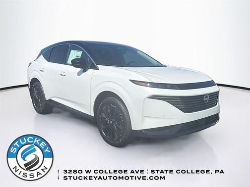 Everest White Pearl Tricoat/Super Black 2026 Nissan Murano Platinum
