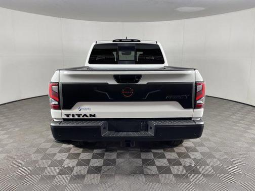 2024 Nissan Titan PRO-4X