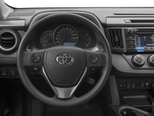 Super White 2018 Toyota RAV4 LE
