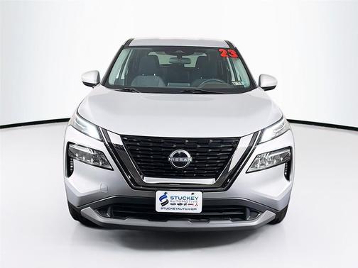 Brilliant Silver Metallic 2023 Nissan Rogue SV