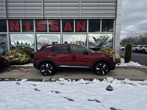 2026 Nissan Kicks SR