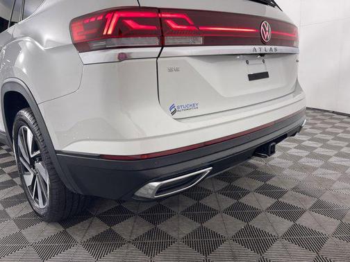 2024 Volkswagen Atlas 2.0T SE w/Technology 4MOTION
