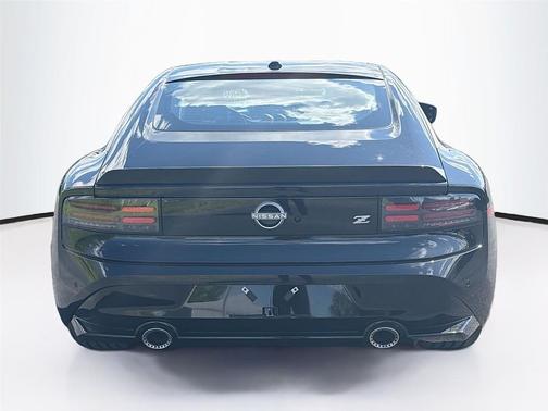 Black Diamond Pearl 2026 Nissan Z Performance