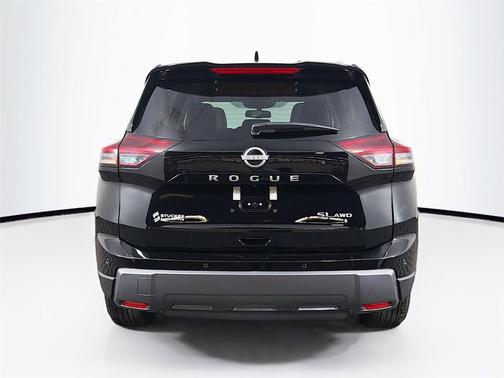 2026 Nissan Rogue SL