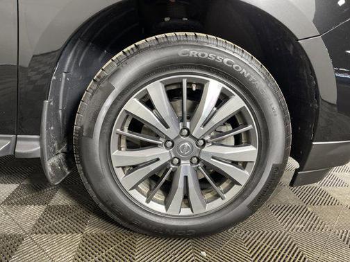 2018 Nissan Pathfinder SL