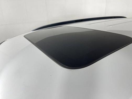 2022 Honda Pilot Touring 8-Passenger