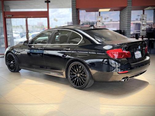 Black 2016 BMW 528 i