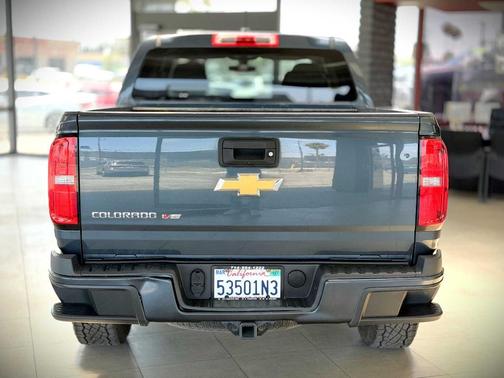 Gray 2020 Chevrolet Colorado WT
