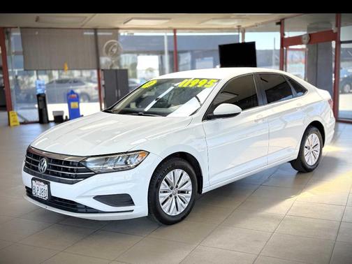 Pure White 2019 Volkswagen Jetta 1.4T S