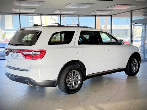 White 2017 Dodge Durango SXT