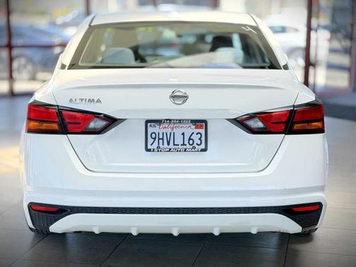 White 2020 Nissan Altima 2.5 S
