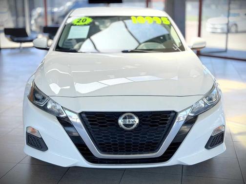 White 2020 Nissan Altima 2.5 S