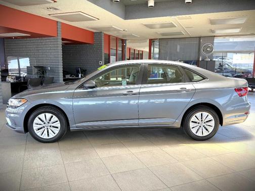 Platinum Gray Metallic 2020 Volkswagen Jetta 1.4T S