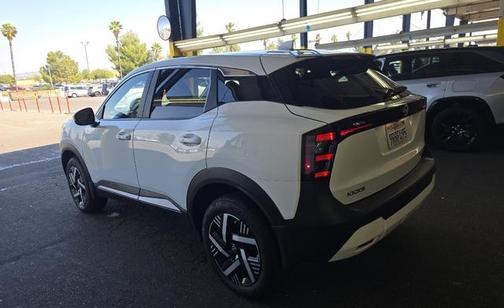 Fresh Powder 2025 Nissan Kicks SV