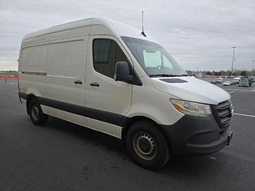 2024 Mercedes-Benz Sprinter 2500 Standard Roof