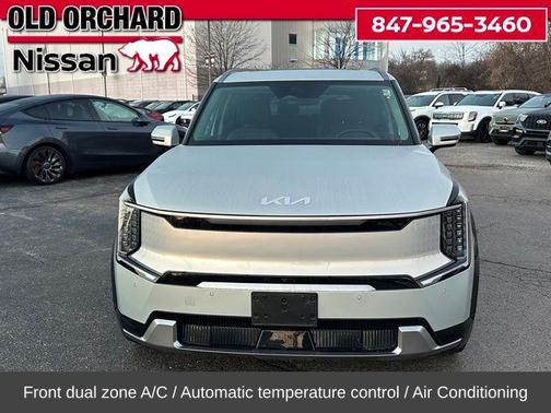 Ivory Silver 2024 Kia EV9 Land