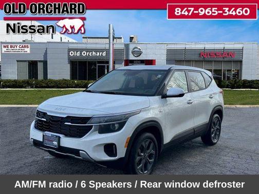 Snow White Pearl 2024 Kia Seltos LX