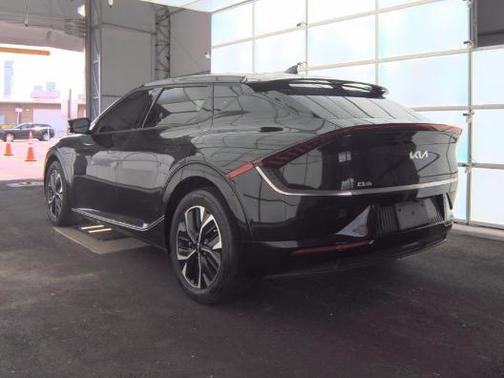 2023 Kia EV6 Wind